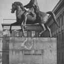 Pomnik sięcia Józefa Poniatowskiego przed pałacem Saskim